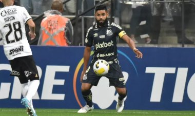 Felipe Jonatan pede desculpas à torcida do Santos: "A gente vai evoluir"