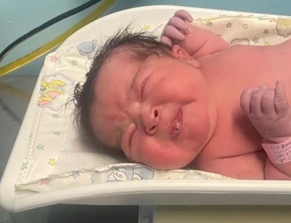 SUPER BEBÊ COM MAIS DE 5KG NASCE EM HOSPITAL DE SANTA CATARINA